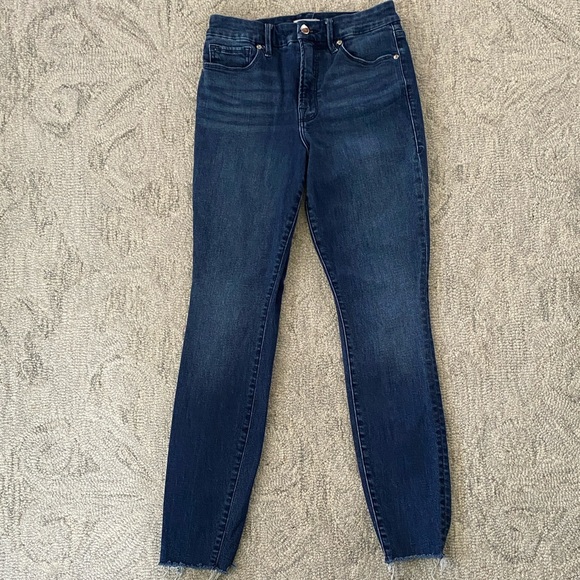 Good American Good Legs High Rise Jeans - Picture 3 of 8